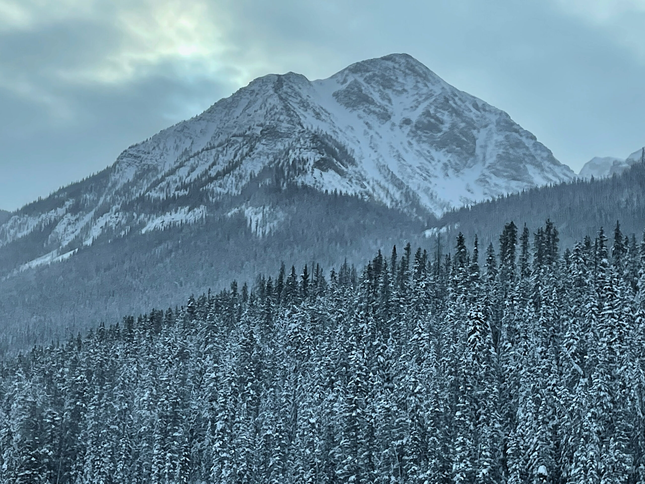 Snowy – Soothing – Stunning: Splendor of the Canadian Rockies