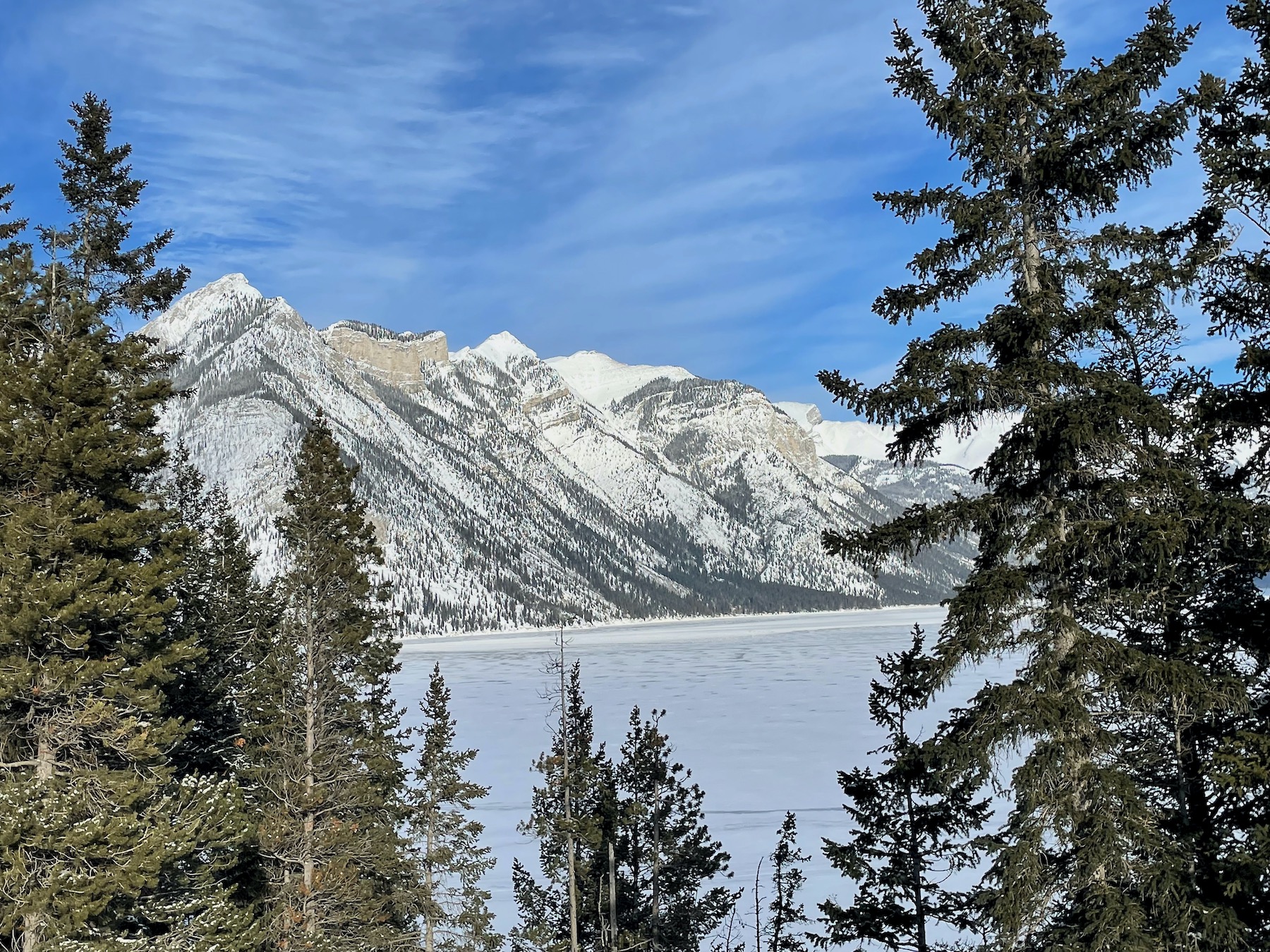 Snowy – Soothing – Stunning: Splendor of the Canadian Rockies